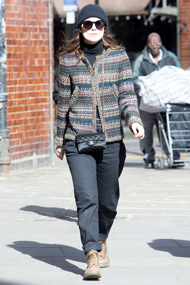 ���� ������ � ������, � ������ Chanel � � �������� Dr. Martens � �������